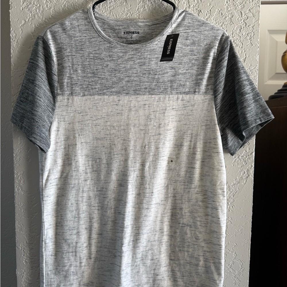 Express Men's Heather Gray and White Short Sleeve Tee
